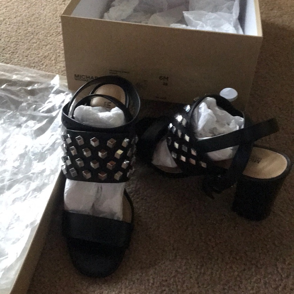 Michael Kors Black heels 👠 with studs